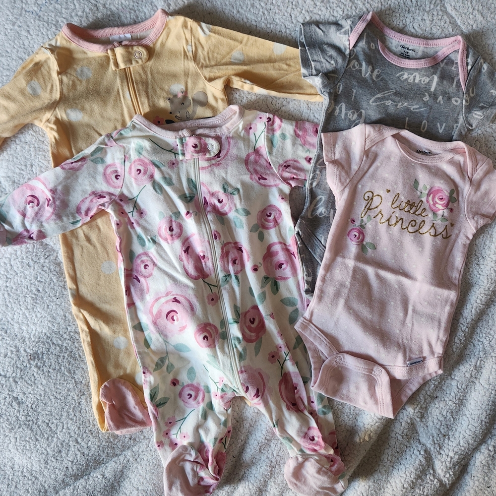 Gerber Baby Clothing Bundle Of 4 Items